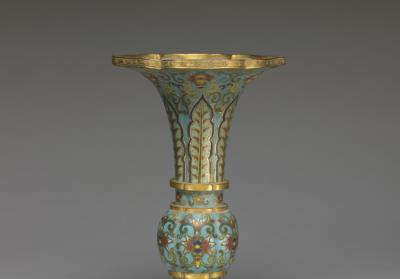 图片[2]-Copper gu-shapeed vase in cloisonne enamels from a five-piece altar set, Qing dynasty (1644-1911)-China Archive